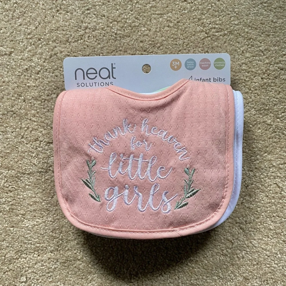 Neat Solutions Set of 4 Infant Bibs
